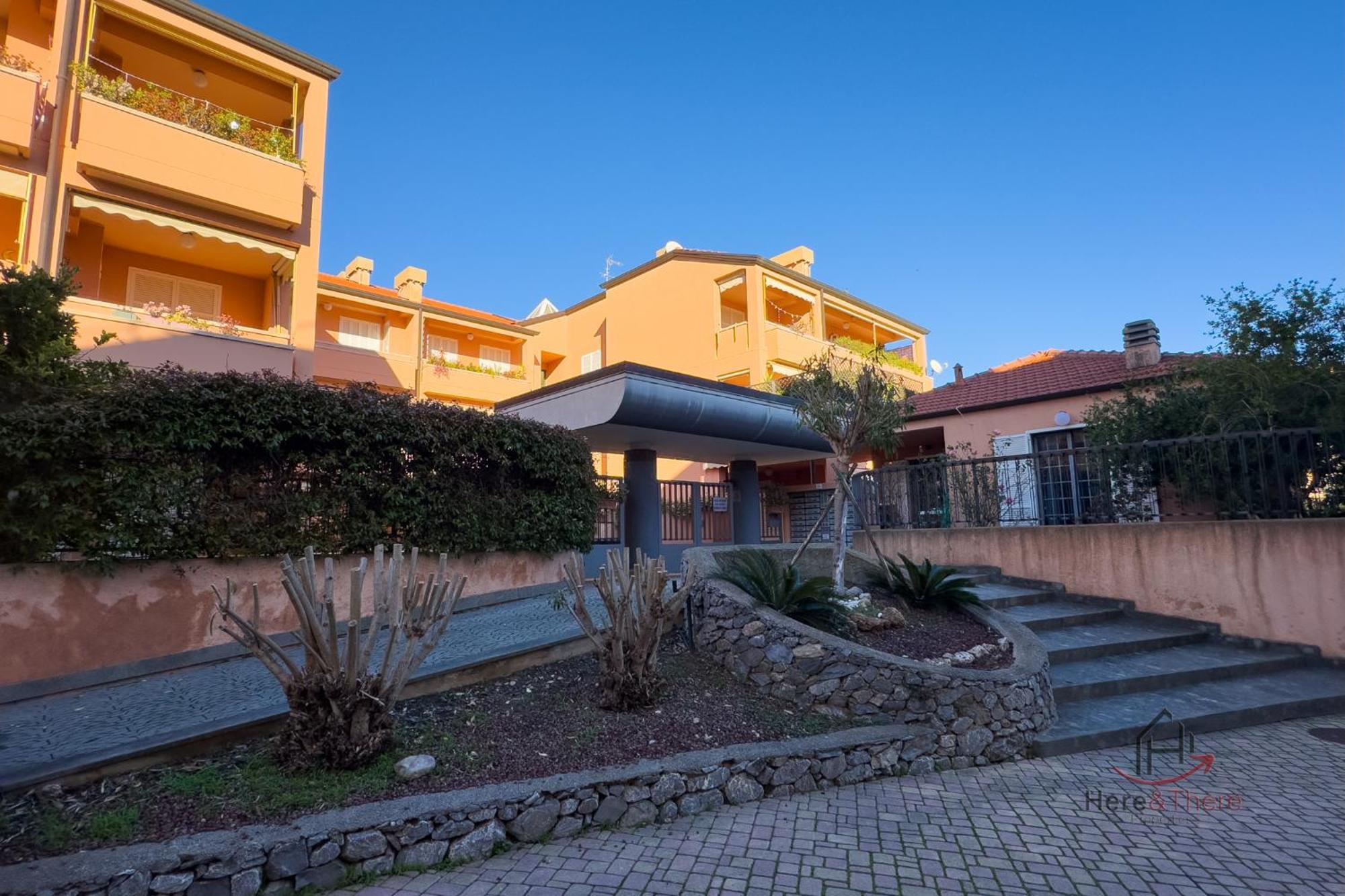 Balcony And Garage - Beaches 5Min Away - Smart Tv Loano Exterior foto